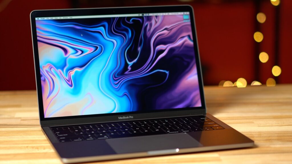 أفضل أجهزة الكمبيوتر المحمولة في عام 2022 جهاز ماك بوك برو Macbook Pro M